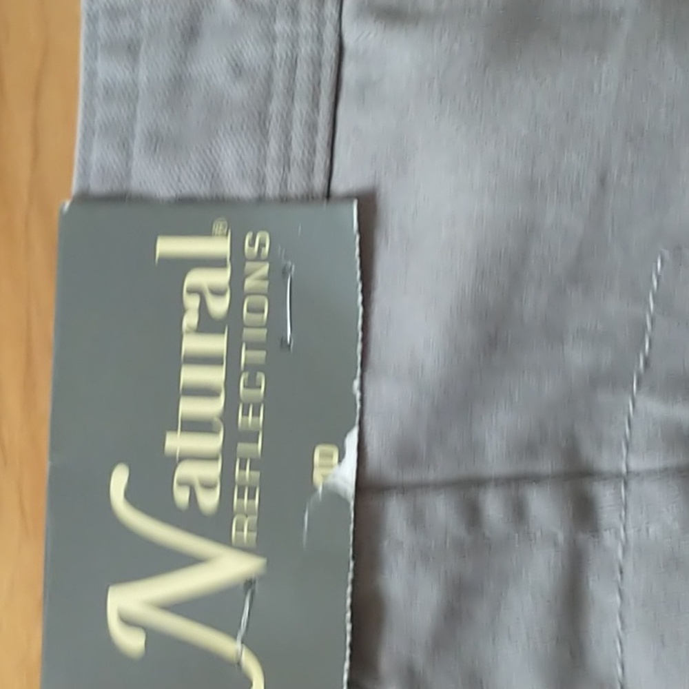 NWT  naturals. Reflections Woman’s shorts FROST  GRAY - Picture 4 of 4